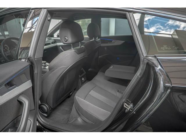 Audi A5 Sportback/2.0TDI/Sline/Ambient/Virtual/Подгрев/PDC/F1 - автомобили, коли, обяви за нови и употребявани 6