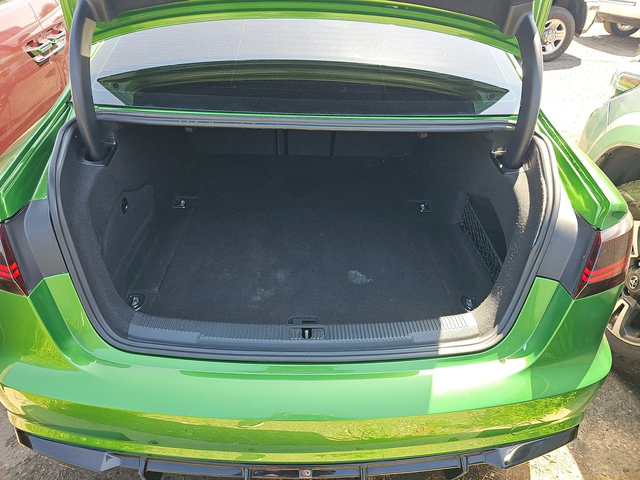 Audi A6 COMPETITON* MATRIX* HEADUP* BOSE* 360* DISTRONIK - автомобили, коли, обяви за нови и употребявани 15