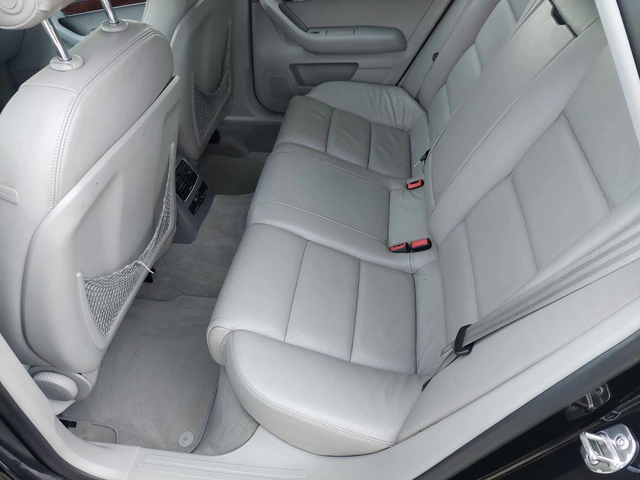 Audi A6 3, 0TDI 233ps 4x4 - автомобили, коли, обяви за нови и употребявани 6