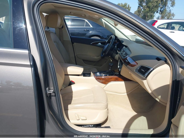 Audi A6 3.0L V-6 DI, DOHC, VVT, SUPERCHARGER, 310HP All Wheel Drive - автомобили, коли, обяви за нови и употребявани 4