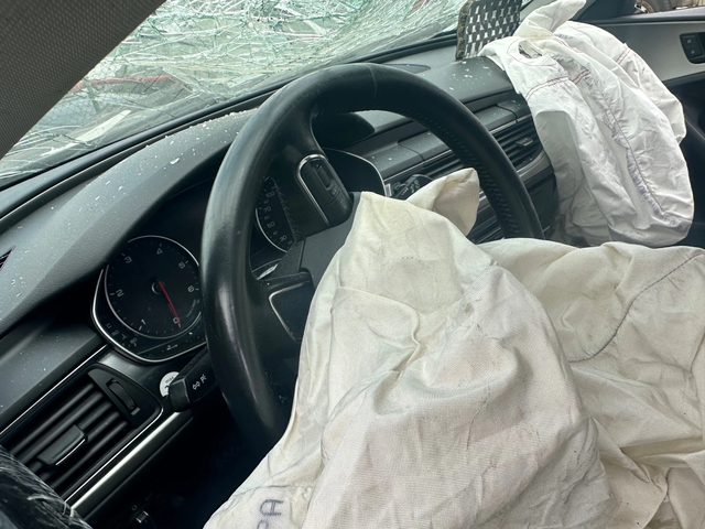 Audi A6 3.0TDi - автомобили, коли, обяви за нови и употребявани 6