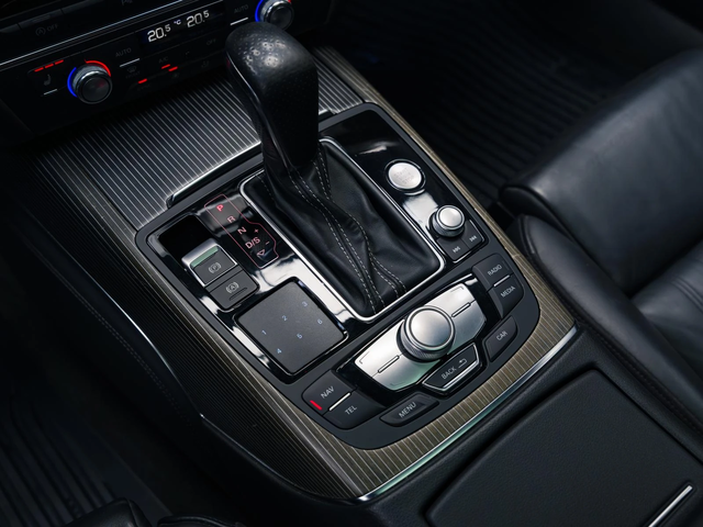 Audi A7 Quattro* 3.0 BiTDI* BOSE* Camera* S-Line* HUD* - автомобили, коли, обяви за нови и употребявани 7