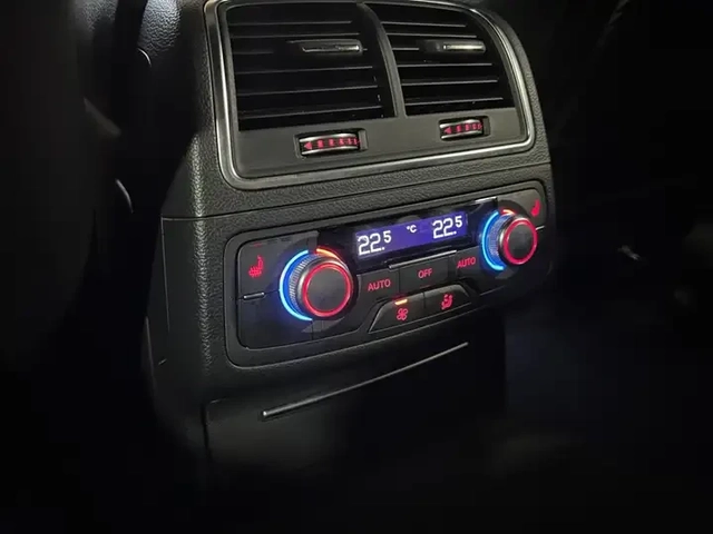 Audi A7 3.0T * S LINE * Technik * BOSE * CARFAX - автомобили, коли, обяви за нови и употребявани 16