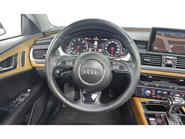 Audi A7 QUATTRO - автомобили, коли, обяви за нови и употребявани 9