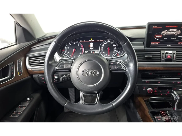 Audi A7 QUATTRO - автомобили, коли, обяви за нови и употребявани 8