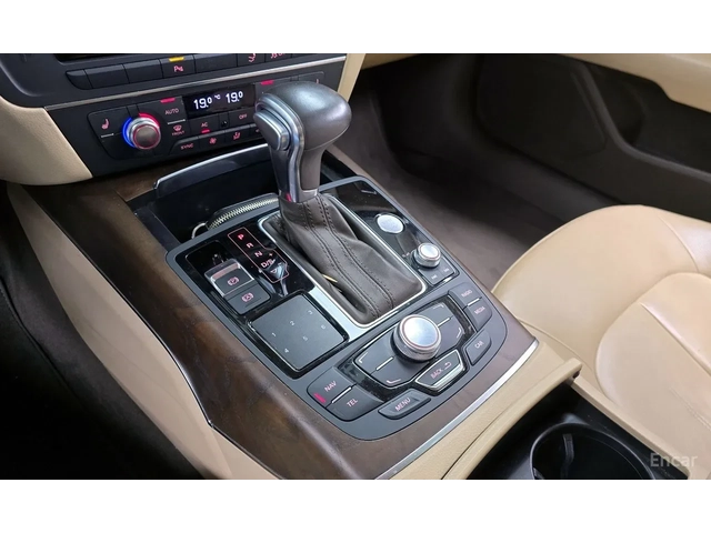 Audi A7 QUATTRO - автомобили, коли, обяви за нови и употребявани 5