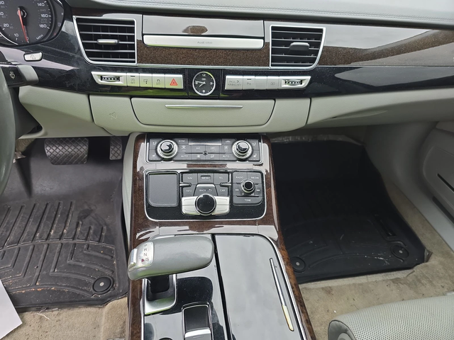 Audi A8 L QUATTRO* MATRIX* HEAD UP* МАСАЖ* КАМЕРА - автомобили, коли, обяви за нови и употребявани 8