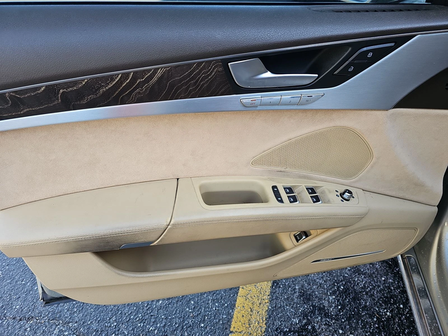 Audi A8 MATRIX* DISTRONIK* HEADUP* BOSE* МАСАЖ* ОБДУХ* 360 - автомобили, коли, обяви за нови и употребявани 11