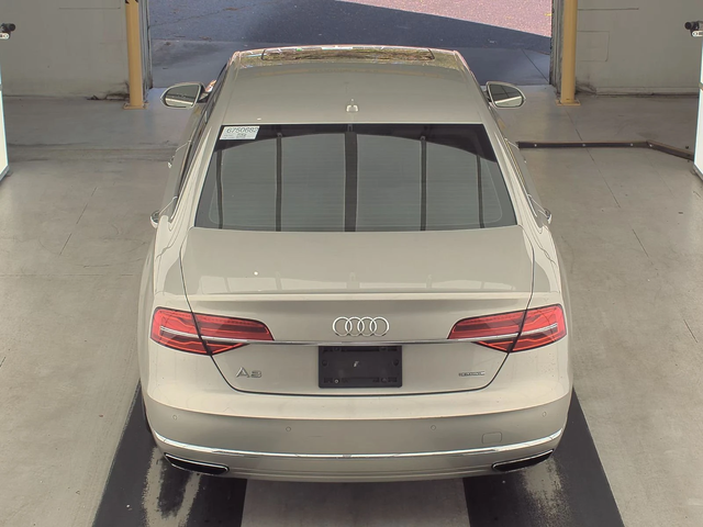 Audi A8 MATRIX* DISTRONIK* HEADUP* BOSE* МАСАЖ* ОБДУХ* 360 - автомобили, коли, обяви за нови и употребявани 3