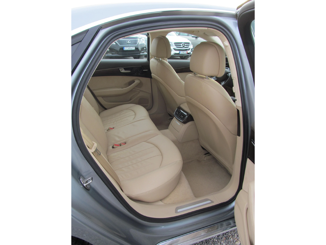 Audi A8 4.2 V8 FSI-371-k.c* QUATTRO* FACE - автомобили, коли, обяви за нови и употребявани 11