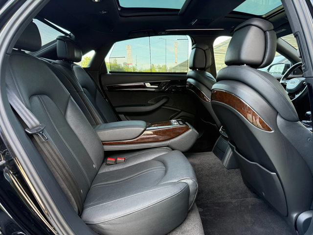 Audi A8 4.0TFSI  LONG - автомобили, коли, обяви за нови и употребявани 9