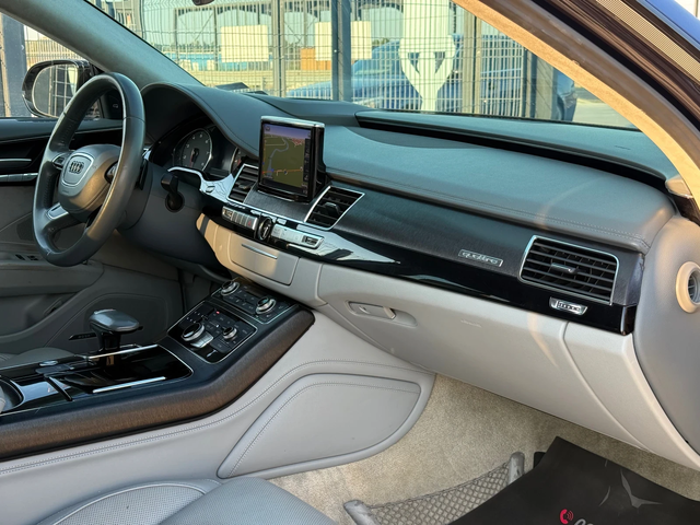 Audi A8 L* S8* PACK* 4.0T* 435к.с* 2016г* 170.000KM* FULL - автомобили, коли, обяви за нови и употребявани 9