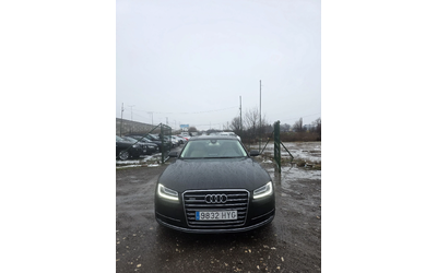 audi-a8 - 0