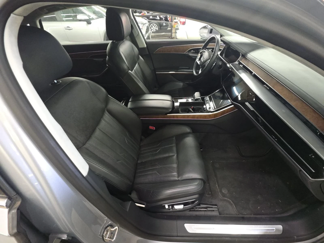 Audi A8 L 3.0T - автомобили, коли, обяви за нови и употребявани 8