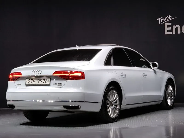 Audi A8 3.0 TDI Quattro - автомобили, коли, обяви за нови и употребявани 1
