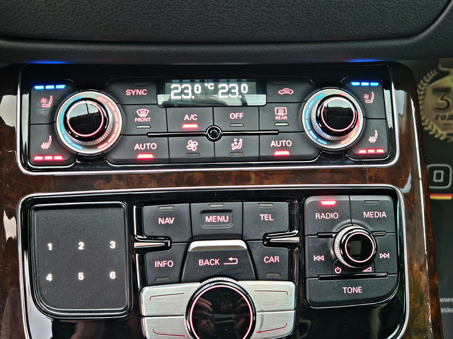 Audi A8 L/4.2TDI/TV/DISTR/BOSE/CAMERA/ОБДУХ/МАСАЖ/ВАКУМ/LI - автомобили, коли, обяви за нови и употребявани 10