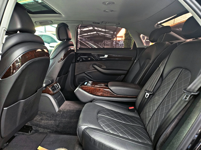 Audi A8 L/4.2TDI/TV/DISTR/BOSE/CAMERA/ОБДУХ/МАСАЖ/ВАКУМ/LI - автомобили, коли, обяви за нови и употребявани 15