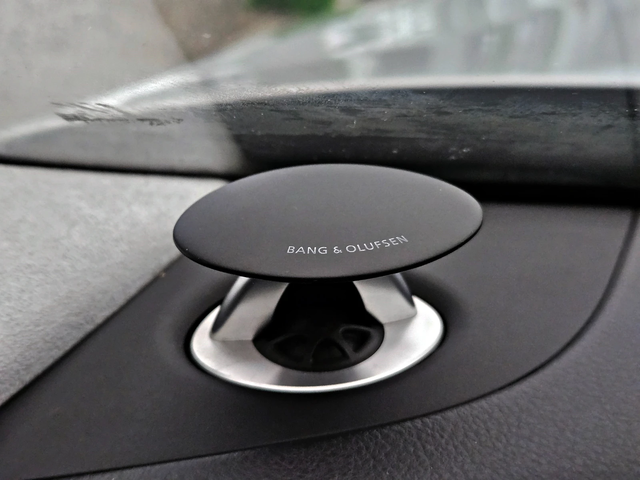 Audi A8 ! L/4.2ТDI/TVx3/NIGHT/CAMERA/МАСАЖ/B&O/ВАКУМ/ОБДУХ - автомобили, коли, обяви за нови и употребявани 10