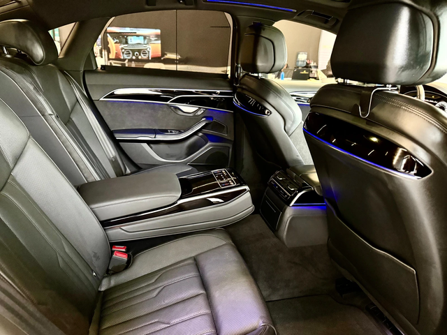 Audi A8 55 TFSI Quattro* Matrix* 360* Лизинг - автомобили, коли, обяви за нови и употребявани 12