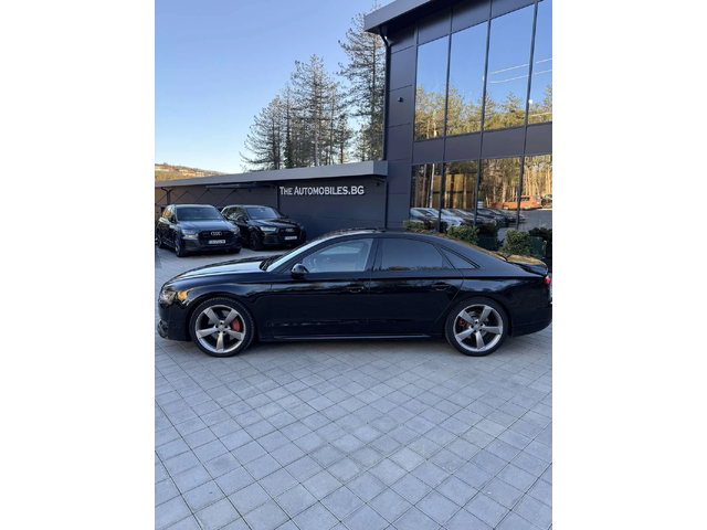 Audi A8 - автомобили, коли, обяви за нови и употребявани 3