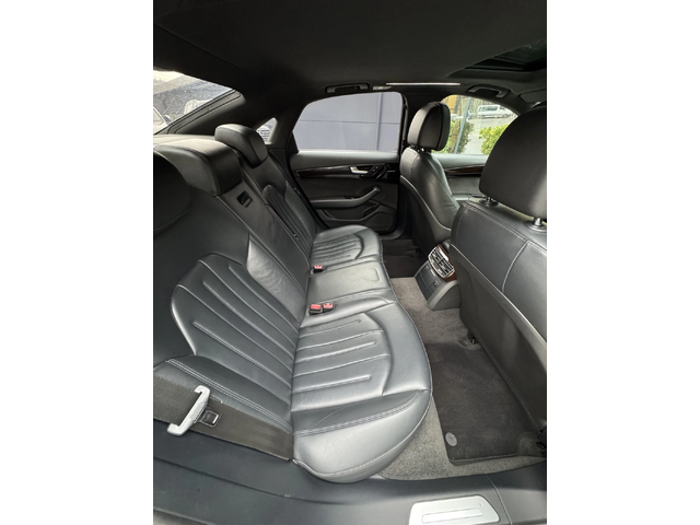 Audi A8 - автомобили, коли, обяви за нови и употребявани 10