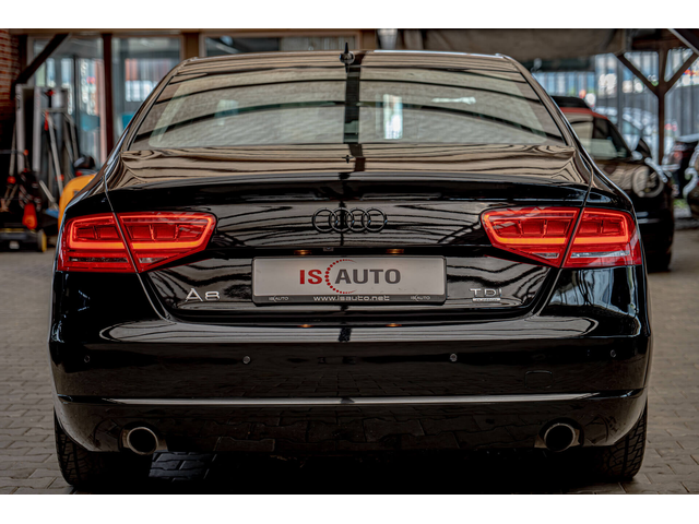 Audi A8 4.2TDI/Шибедах/BOSE/Night Vision/Алкантар - автомобили, коли, обяви за нови и употребявани 4
