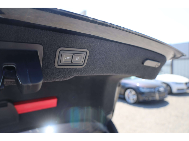 Audi A8 A8 - автомобили, коли, обяви за нови и употребявани 0