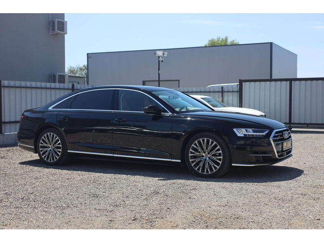 Audi A8 A8 - автомобили, коли, обяви за нови и употребявани 8