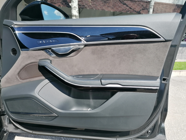 Audi A8 50 TDI S line - автомобили, коли, обяви за нови и употребявани 15