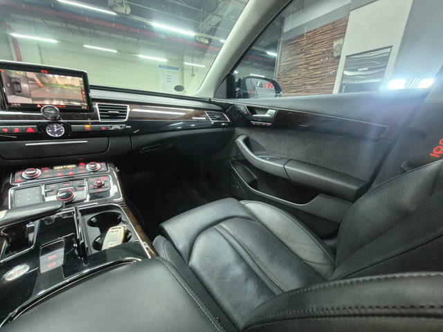Audi A8 * TDI* QUATTRO* Camera* Keyless* АВТОКРЕДИТ - автомобили, коли, обяви за нови и употребявани 11