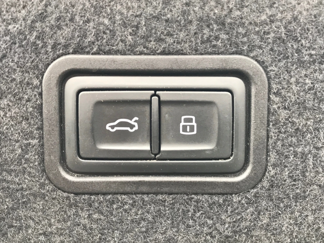 Audi A8 5.0TDI/Quattro/3xS-Line/B&O/NAVI/PANO/Excellent! - автомобили, коли, обяви за нови и употребявани 15