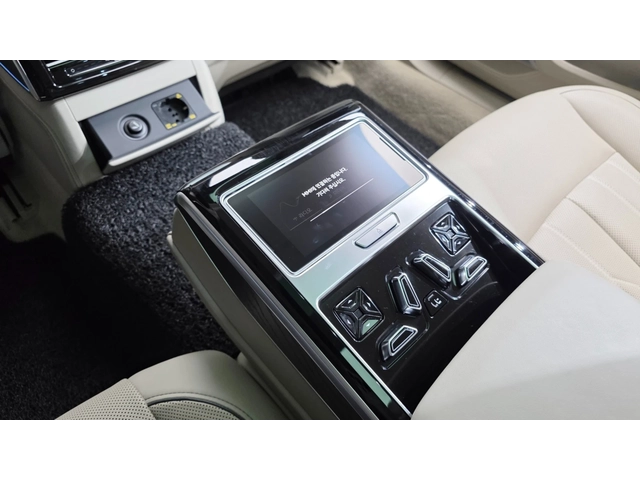 Audi A8 LONG* DISTRONIK* 360* HEAD-UP* ОБДУХ* МАСАЖ* TV* F - автомобили, коли, обяви за нови и употребявани 14