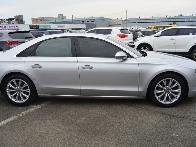 Audi A8 3.0 TDI Quattro - автомобили, коли, обяви за нови и употребявани 2