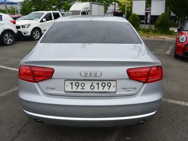 Audi A8 3.0 TDI Quattro - автомобили, коли, обяви за нови и употребявани 7