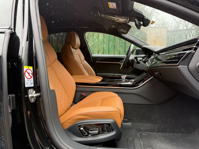 Audi A8 Гаранционен Реален пробег - автомобили, коли, обяви за нови и употребявани 11