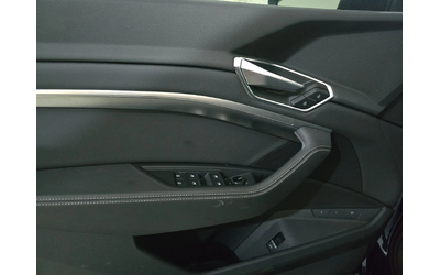 Audi E-Tron DISTRONIK* 360* LANE ASSIST* KEYLESS* ПОДГРЕВ* PAN - автомобили, коли, обяви за нови и употребявани 12