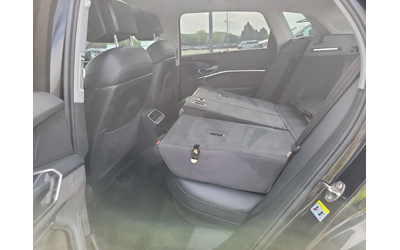 Audi E-Tron PRESTIGE* B&O* МАСАЖ* 360* LANE ASSIST* PANO* ОБДУ - автомобили, коли, обяви за нови и употребявани 12