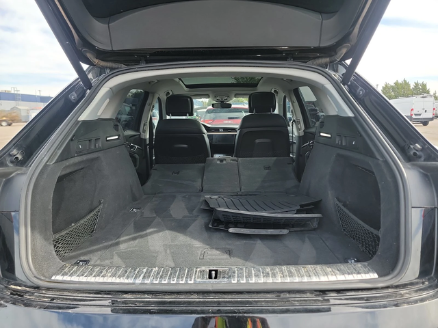 Audi E-Tron PRESTIGE* B&O* МАСАЖ* 360* LANE ASSIST* PANO* ОБДУ - автомобили, коли, обяви за нови и употребявани 14