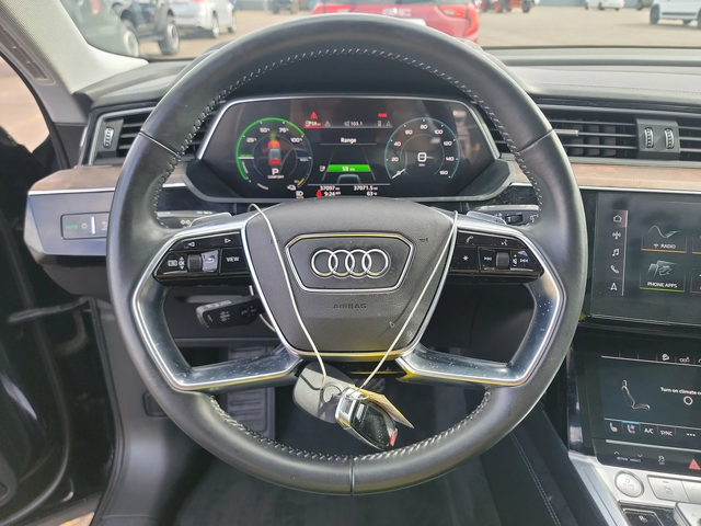 Audi E-Tron PRESTIGE* B&O* МАСАЖ* 360* LANE ASSIST* PANO* ОБДУ - автомобили, коли, обяви за нови и употребявани 6