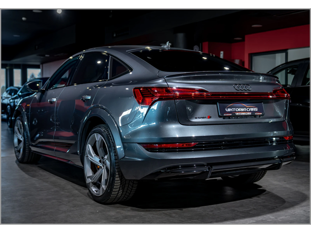 Audi E-Tron Audi E-Tron  - автомобили, коли, обяви за нови и употребявани 5