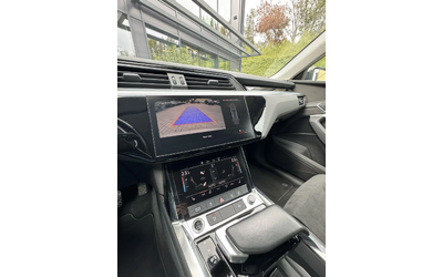 Audi E-Tron - автомобили, коли, обяви за нови и употребявани 12