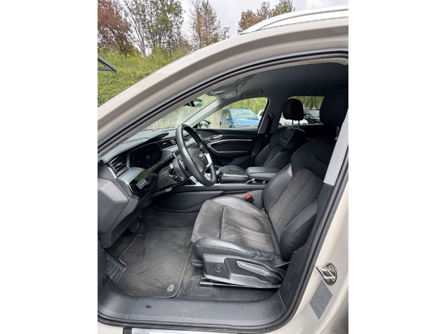 Audi E-Tron - автомобили, коли, обяви за нови и употребявани 9