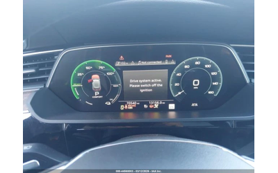 Audi E-Tron PREMIUMPLUS* PANO* ПОДГРЕВ* ОБДУХ* 360 - автомобили, коли, обяви за нови и употребявани 11