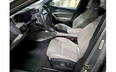 Audi E-Tron * CHRONOS* КОЖА* ПАНОРАМА* ПОДГРЕВ* QUATTRO* - автомобили, коли, обяви за нови и употребявани 6