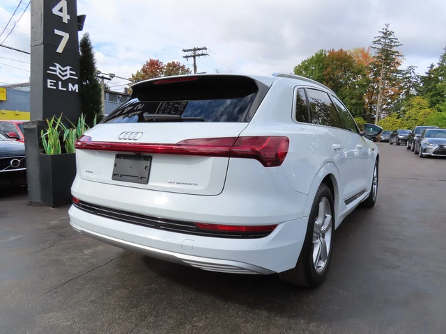 Audi E-Tron Progressiv* DIGITAL* 4 ПОДГРЕВА* ПАНОРАМА* КАМЕРА* - автомобили, коли, обяви за нови и употребявани 4