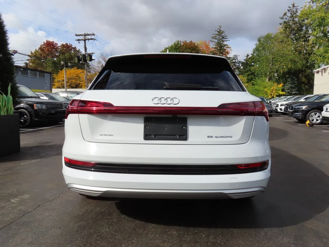 Audi E-Tron Progressiv* DIGITAL* 4 ПОДГРЕВА* ПАНОРАМА* КАМЕРА* - автомобили, коли, обяви за нови и употребявани 5