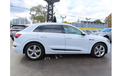 Audi E-Tron Progressiv* DIGITAL* 4 ПОДГРЕВА* ПАНОРАМА* КАМЕРА* - автомобили, коли, обяви за нови и употребявани 6