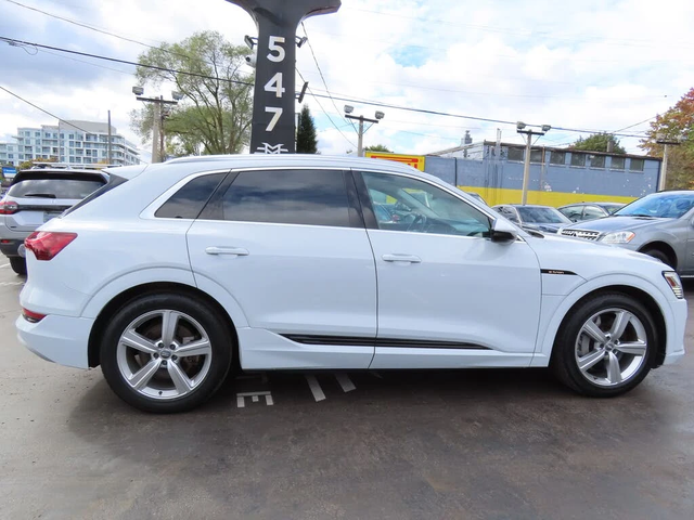 Audi E-Tron Progressiv* DIGITAL* 4 ПОДГРЕВА* ПАНОРАМА* КАМЕРА* - автомобили, коли, обяви за нови и употребявани 6