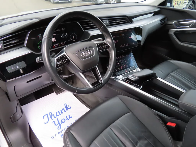 Audi E-Tron Progressiv* DIGITAL* 4 ПОДГРЕВА* ПАНОРАМА* КАМЕРА* - автомобили, коли, обяви за нови и употребявани 8