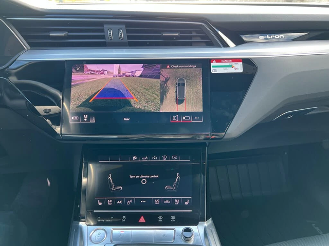 Audi E-Tron TECHNIK* 360 KAMERA* HEADUP* ПАМЕТ* 4 ПОДГРЕВА* - автомобили, коли, обяви за нови и употребявани 12